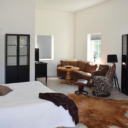 Beautiful Apartment In Lagan With House Sea View Экстерьер фото